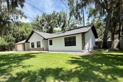 House in Ocala, Florida 3 bedrooms, 148.27 sq.m. № 2100098 - photo 3