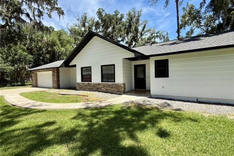 House in Ocala, Florida 3 bedrooms, 148.27 sq.m. № 2100098 - photo 2
