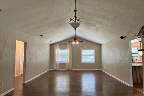 House in Ocala, Florida 3 bedrooms, 148.27 sq.m. № 2100098 - photo 22
