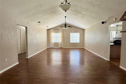 House in Ocala, Florida 3 bedrooms, 148.27 sq.m. № 2100098 - photo 21