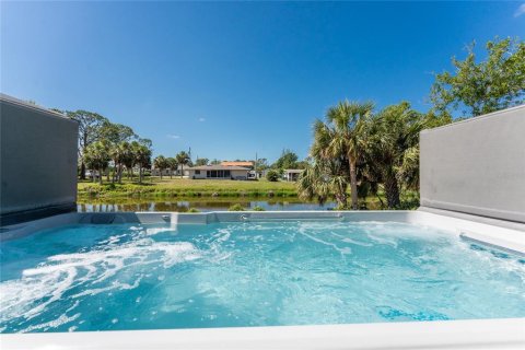 Villa ou maison à vendre à Englewood, Floride: 3 chambres, 153.66 m2 № 1719689 - photo 3