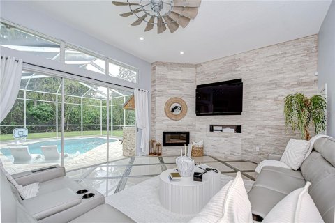 Casa en venta en Odessa, Florida, 4 dormitorios, 298.68 m2 № 1919360 - foto 17