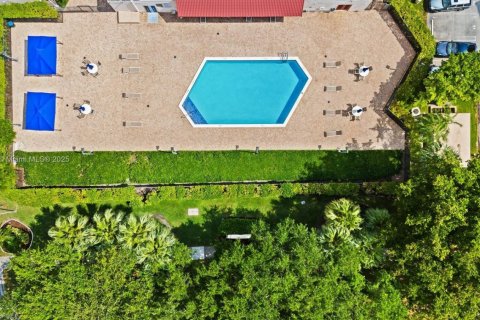 Condominio en venta en Aventura, Florida, 2 dormitorios, 92.34 m2 № 1696343 - foto 18