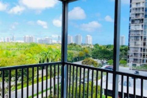 Condominio en venta en Aventura, Florida, 2 dormitorios, 92.34 m2 № 1696343 - foto 8