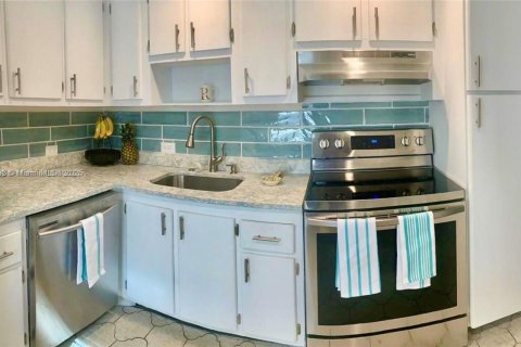 Condominio en venta en Aventura, Florida, 2 dormitorios, 92.34 m2 № 1696343 - foto 3