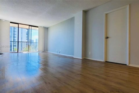Condominio en venta en Aventura, Florida, 2 dormitorios, 92.34 m2 № 1696343 - foto 6