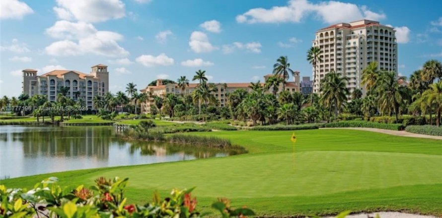 Condominio en Aventura, Florida, 2 dormitorios  № 1696343