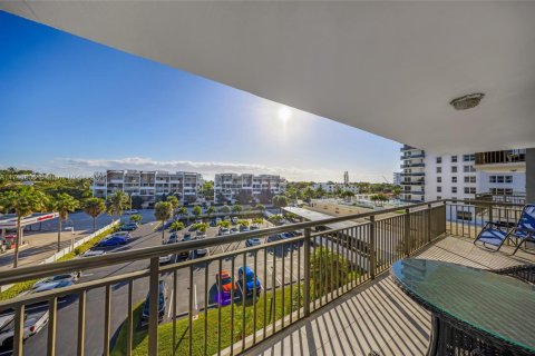 Condominio en venta en Fort Lauderdale, Florida, 2 dormitorios, 102.19 m2 № 2012349 - foto 18