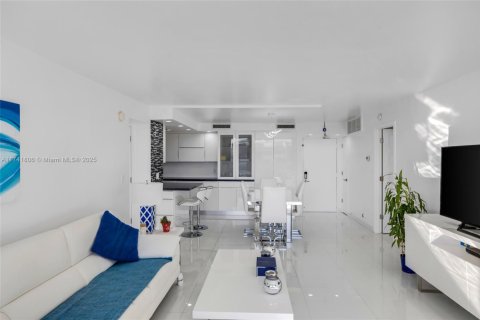 Condominio en venta en Fort Lauderdale, Florida, 2 dormitorios, 102.19 m2 № 2012349 - foto 15