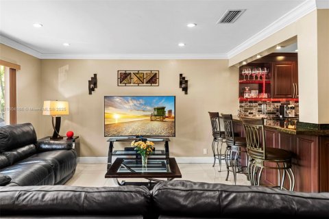 Townhouse in North Miami Beach, Florida 3 bedrooms, 154.22 sq.m. № 1959471 - photo 6