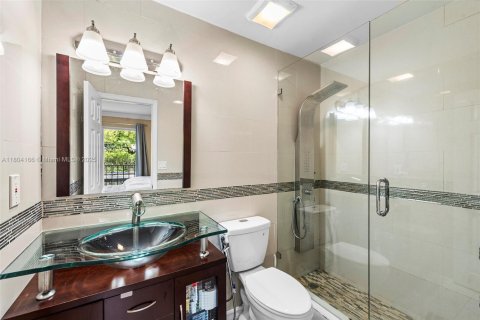 Townhouse in North Miami Beach, Florida 3 bedrooms, 154.22 sq.m. № 1959471 - photo 30