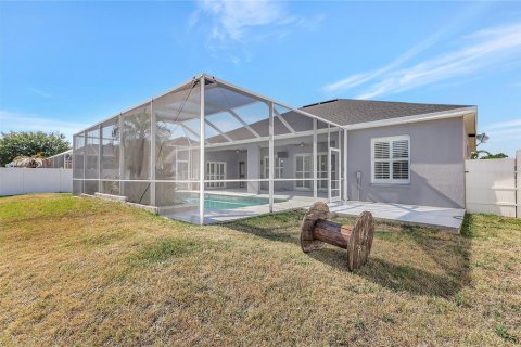 House in Valrico, Florida 4 bedrooms, 236.62 sq.m. № 2400921 - photo 8