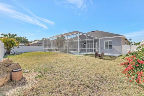 House in Valrico, Florida 4 bedrooms, 236.62 sq.m. № 2400921 - photo 9