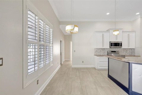House in Valrico, Florida 4 bedrooms, 236.62 sq.m. № 2400921 - photo 28