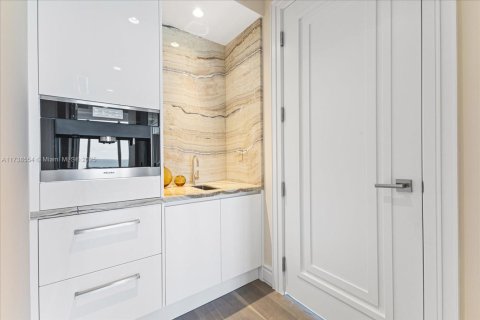 Copropriété à louer à Sunny Isles Beach, Floride: 5 chambres, 323.67 m2 № 1709500 - photo 10