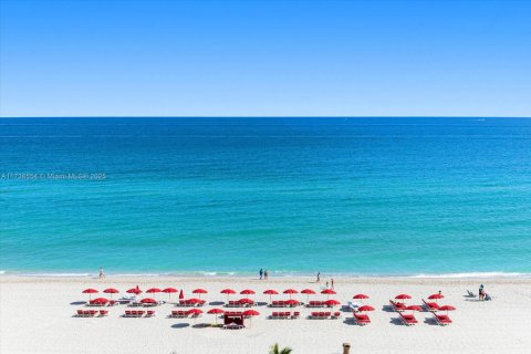 Copropriété à louer à Sunny Isles Beach, Floride: 5 chambres, 323.67 m2 № 1709500 - photo 30