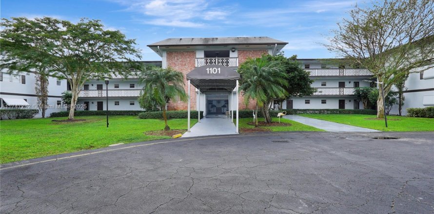 Condo à Hollywood, Floride, 2 chambres  № 2012152