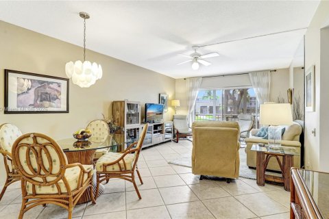 Copropriété à vendre à Hollywood, Floride: 2 chambres, 83.52 m2 № 2012152 - photo 10