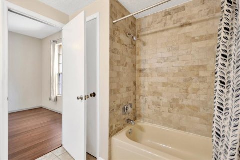 Adosado en venta en Brandon, Florida, 3 dormitorios, 129.51 m2 № 1844627 - foto 14