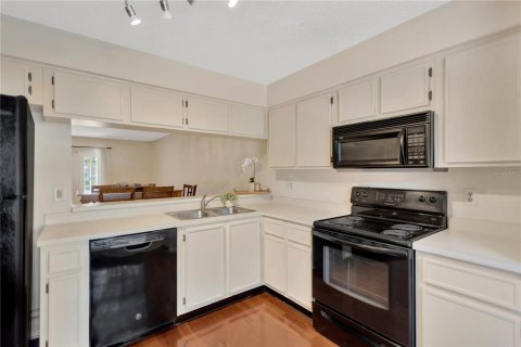 Adosado en venta en Brandon, Florida, 3 dormitorios, 129.51 m2 № 1844627 - foto 5