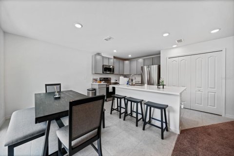 House in Port Charlotte, Florida 3 bedrooms, 132.39 sq.m. № 1841653 - photo 6