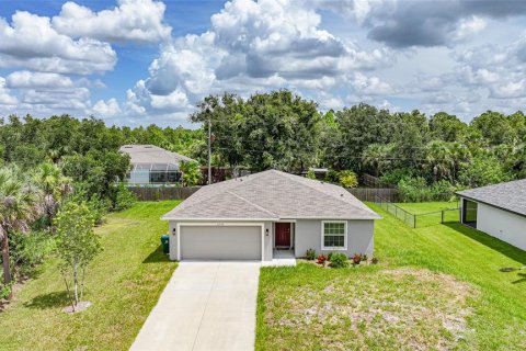 House in Port Charlotte, Florida 3 bedrooms, 132.39 sq.m. № 1841653 - photo 29