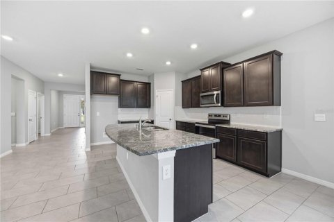 Villa ou maison à louer à Sarasota, Floride: 4 chambres, 189.99 m2 № 2117072 - photo 12