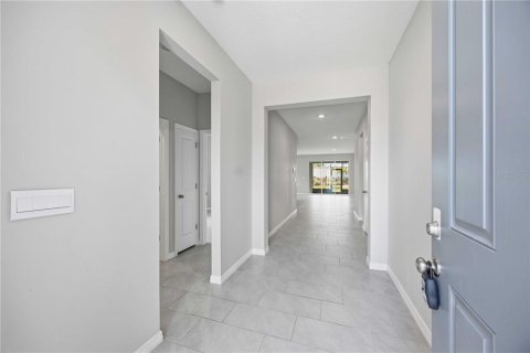 Villa ou maison à louer à Sarasota, Floride: 4 chambres, 189.99 m2 № 2117072 - photo 5