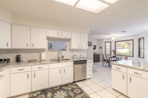 House in Ormond Beach, Florida 3 bedrooms, 186.55 sq.m. № 1720155 - photo 22