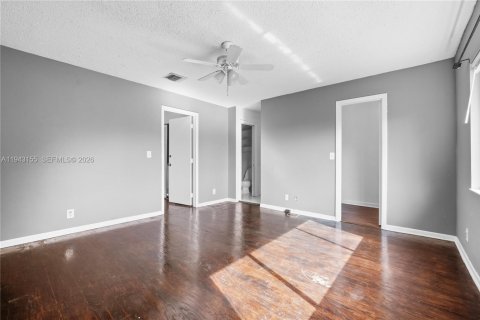 Touwnhouse à louer à North Lauderdale, Floride: 2 chambres, 115.38 m2 № 1999477 - photo 5