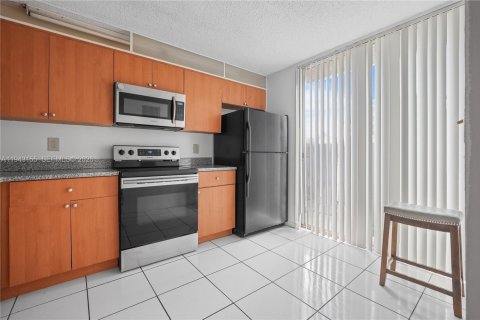 Touwnhouse à louer à North Lauderdale, Floride: 2 chambres, 115.38 m2 № 1999477 - photo 19