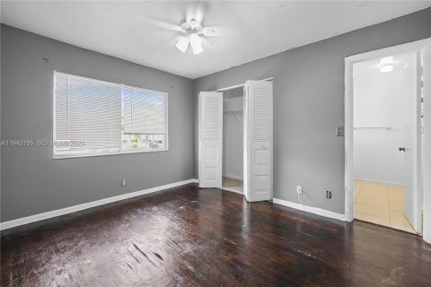 Touwnhouse à louer à North Lauderdale, Floride: 2 chambres, 115.38 m2 № 1999477 - photo 9