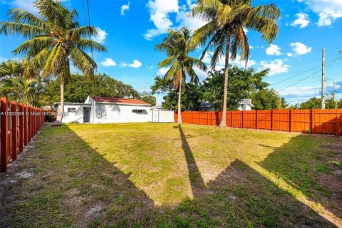 Casa en venta en Hollywood, Florida, 2 dormitorios, 75.44 m2 № 1859156 - foto 7