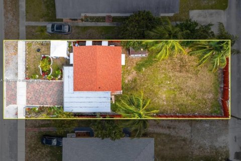 Casa en venta en Hollywood, Florida, 2 dormitorios, 75.44 m2 № 1859156 - foto 16