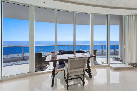 Copropriété à vendre à Miami Beach, Floride: 3 chambres, 274.9 m2 № 1928324 - photo 4