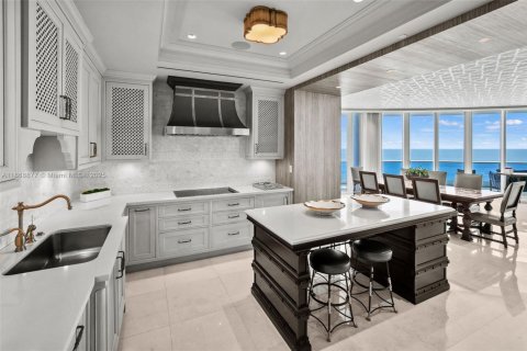Copropriété à vendre à Miami Beach, Floride: 3 chambres, 274.9 m2 № 1928324 - photo 12