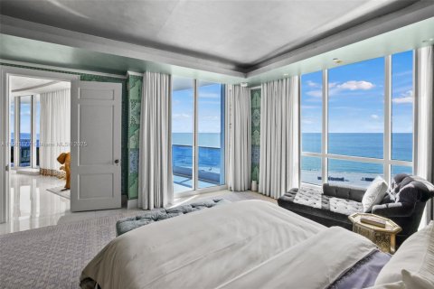Copropriété à vendre à Miami Beach, Floride: 3 chambres, 274.9 m2 № 1928324 - photo 19