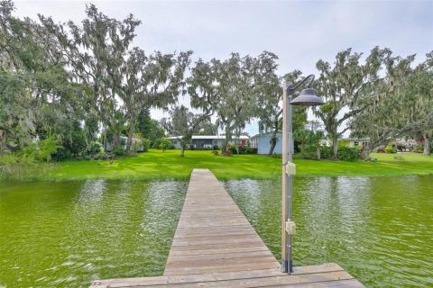 House in Dover, Florida 3 bedrooms, 168.99 sq.m. № 1914745 - photo 2