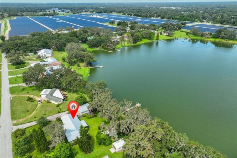 House in Dover, Florida 3 bedrooms, 168.99 sq.m. № 1914745 - photo 9