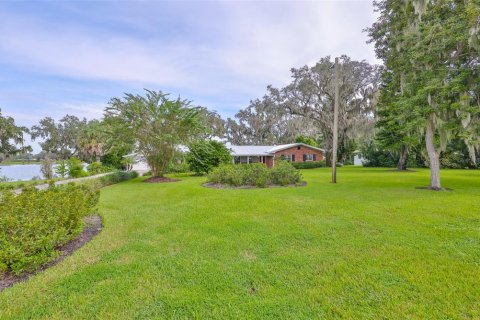House in Dover, Florida 3 bedrooms, 168.99 sq.m. № 1914745 - photo 4