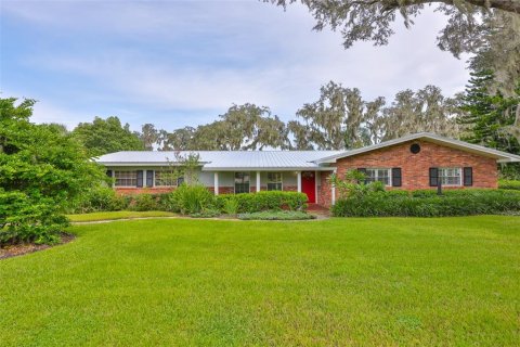 House in Dover, Florida 3 bedrooms, 168.99 sq.m. № 1914745 - photo 6