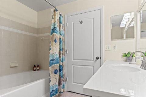 Condo in Kissimmee, Florida, 2 bedrooms  № 2092386 - photo 27
