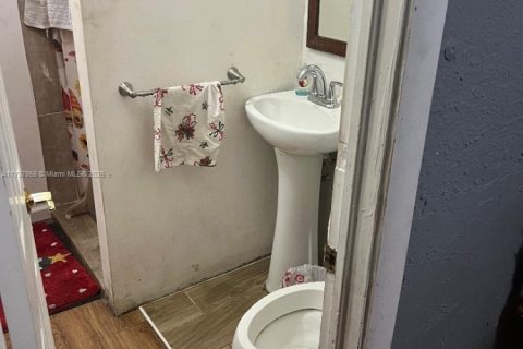 Купить виллу или дом в Норт-Майами-Бич, Флорида 1 спальня, 61.32м2, № 1958528 - фото 7