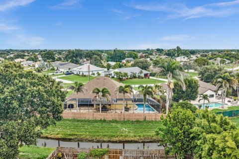 Casa en venta en Port St. Lucie, Florida, 3 dormitorios, 210.89 m2 № 2394991 - foto 27