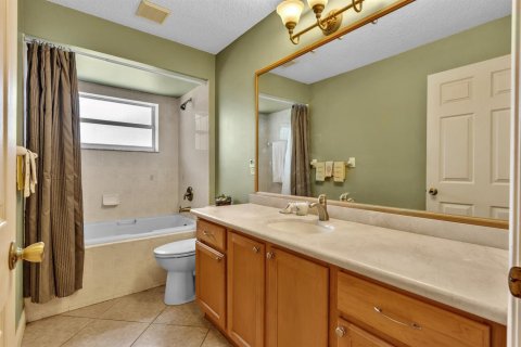 Casa en venta en Port St. Lucie, Florida, 3 dormitorios, 210.89 m2 № 2394991 - foto 18