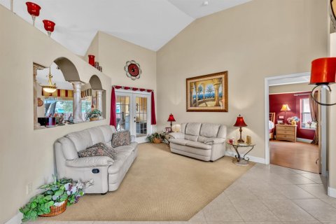 Casa en venta en Port St. Lucie, Florida, 3 dormitorios, 210.89 m2 № 2394991 - foto 4