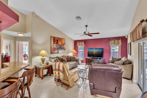 Casa en venta en Port St. Lucie, Florida, 3 dormitorios, 210.89 m2 № 2394991 - foto 11