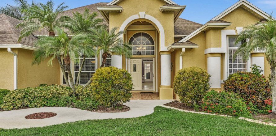 Casa en Port St. Lucie, Florida 3 dormitorios, 210.89 m2 № 2394991