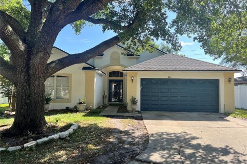 House in Apopka, Florida 4 bedrooms, 197.6 sq.m. № 2221941