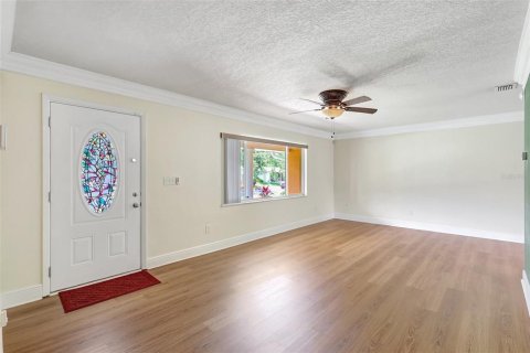 House in Clearwater, Florida 2 bedrooms, 114.27 sq.m. № 1751002 - photo 5